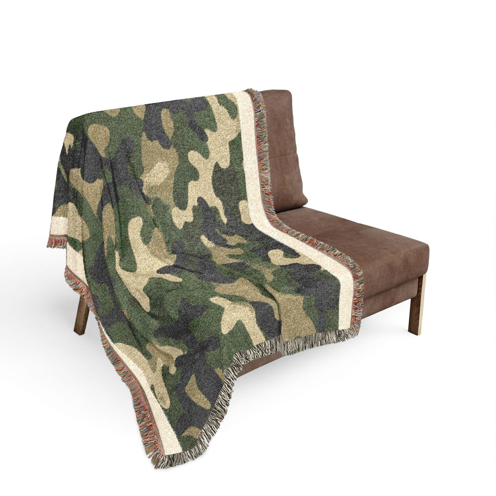 Camouflage Woven Blanket - Cozy Camo Throw for Outdoor, Military & Hunting Fans
