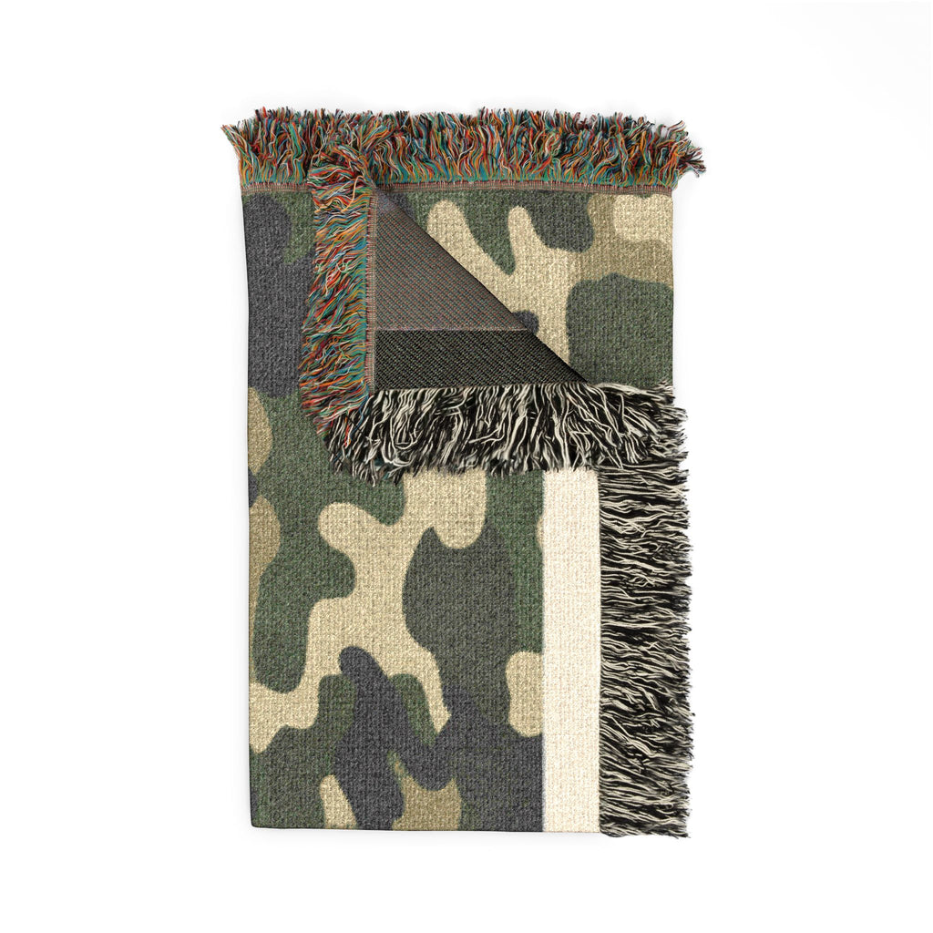 Camouflage Woven Blanket - Cozy Camo Throw for Outdoor, Military & Hunting Fans