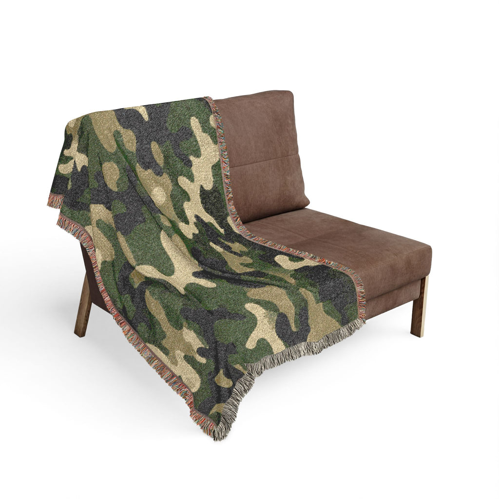 Camouflage Woven Blanket - Cozy Camo Throw for Outdoor, Military & Hunting Fans